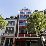 Oldtown Muehlenstr * Dusseldorf